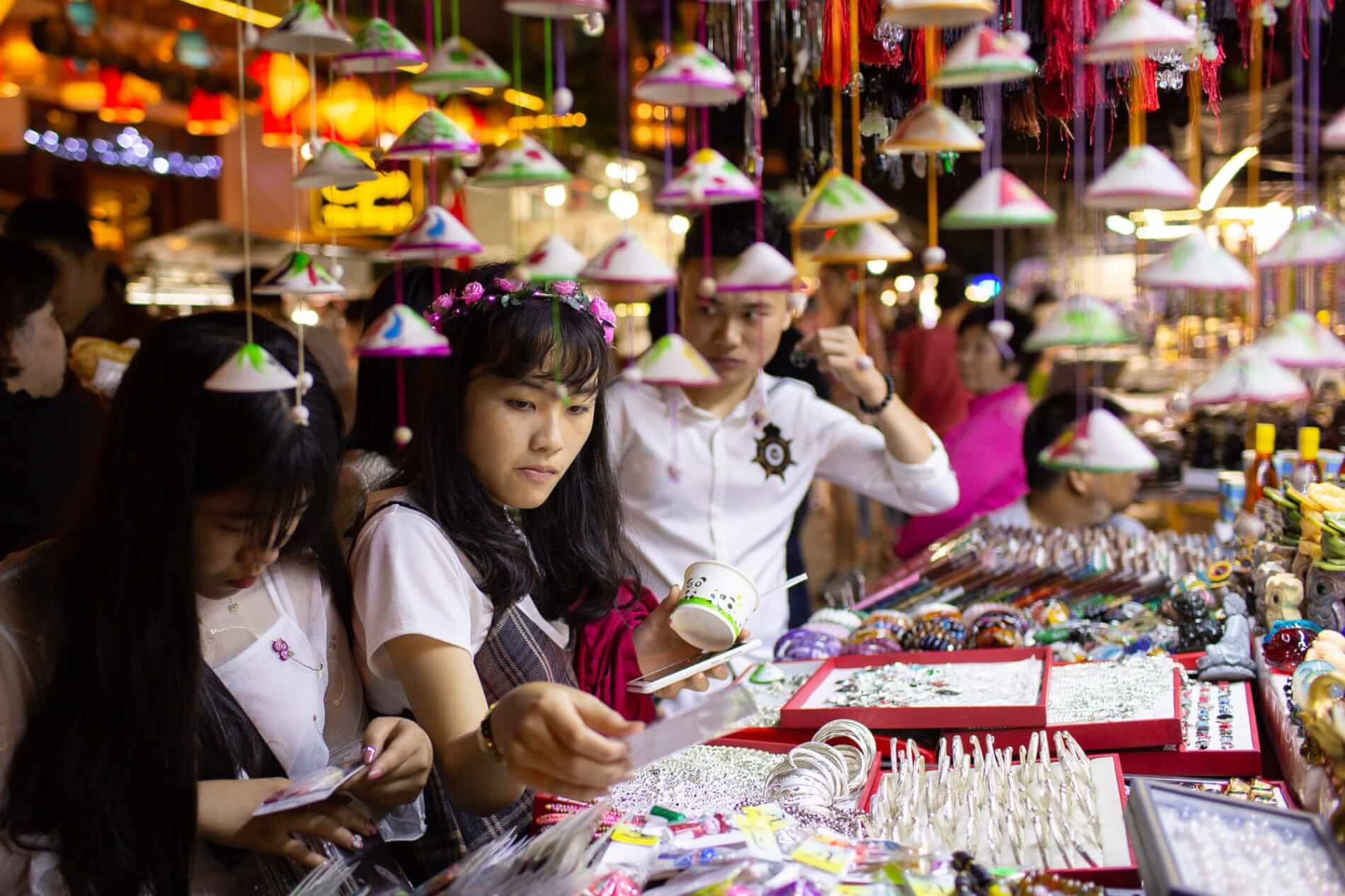 shopping at hoi an night market